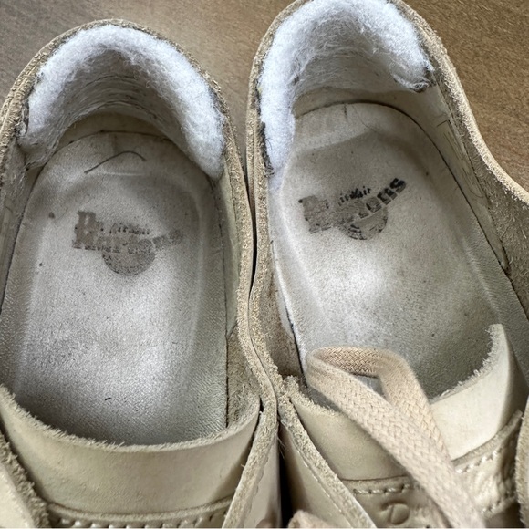 DR. MARTENS DANTE LEATHER SHOES SIZE 6- BEIGE - Picture 9 of 9